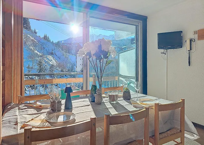 1650 - Mountain View - Snow Front 2s05