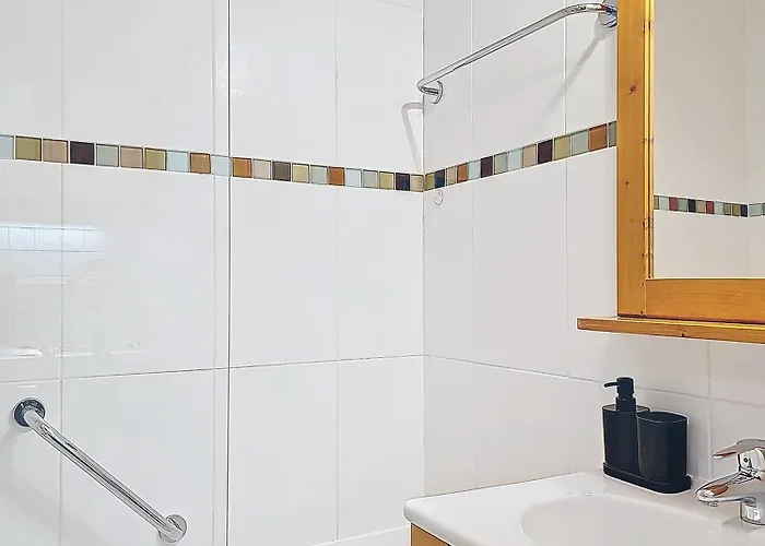 1650 - Mountain View - Snow Front 2s05 * Courchevel